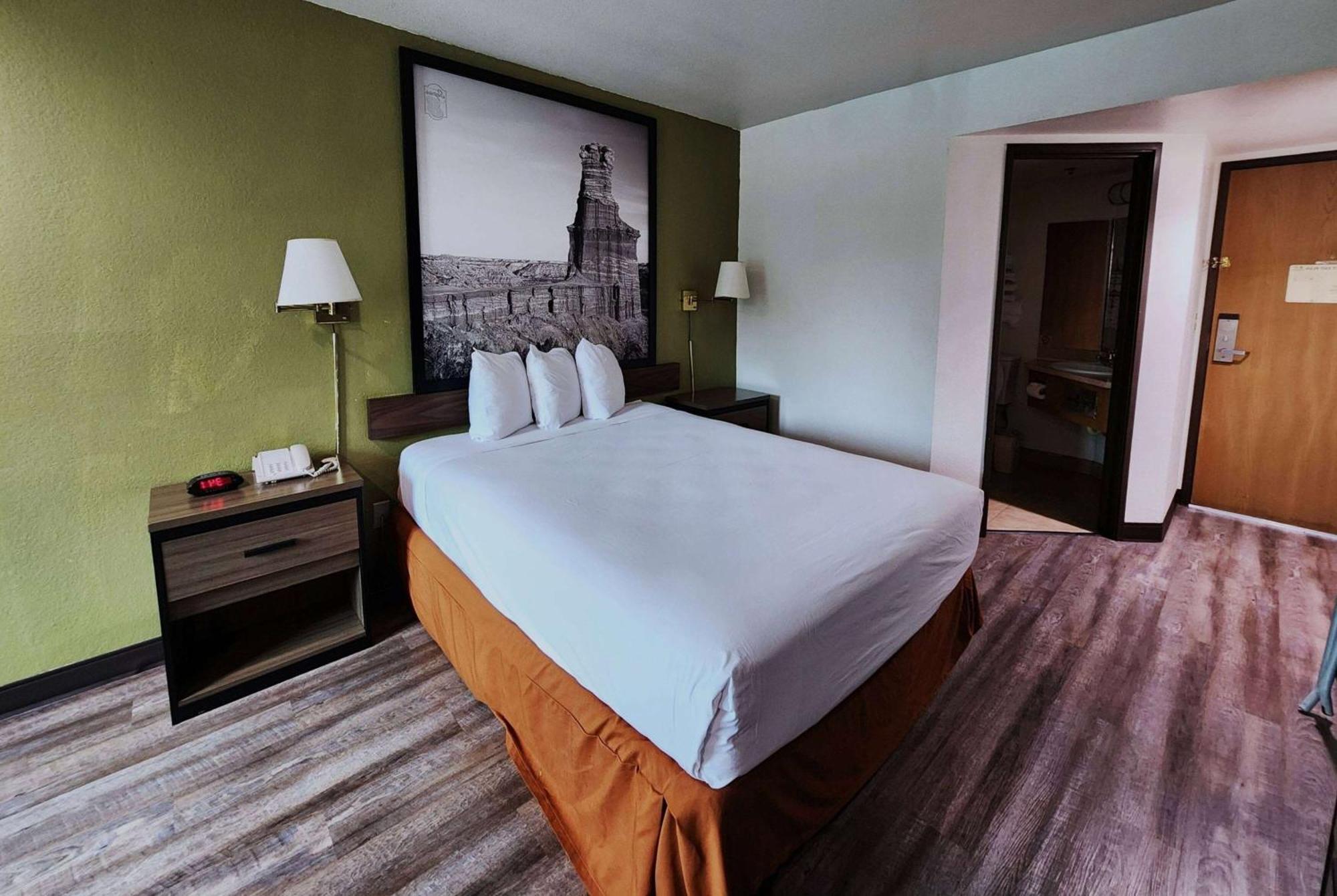 ซูเปอร์ 8 บาย วินด์แฮม ออสติน นอร์ท/ยูนิเวอร์ซิตี้ แอเรีย Hotel ภายนอก รูปภาพ