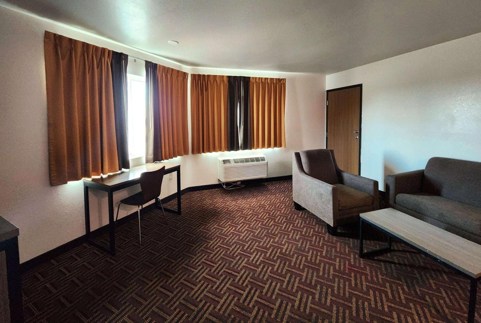 ซูเปอร์ 8 บาย วินด์แฮม ออสติน นอร์ท/ยูนิเวอร์ซิตี้ แอเรีย Hotel ภายนอก รูปภาพ