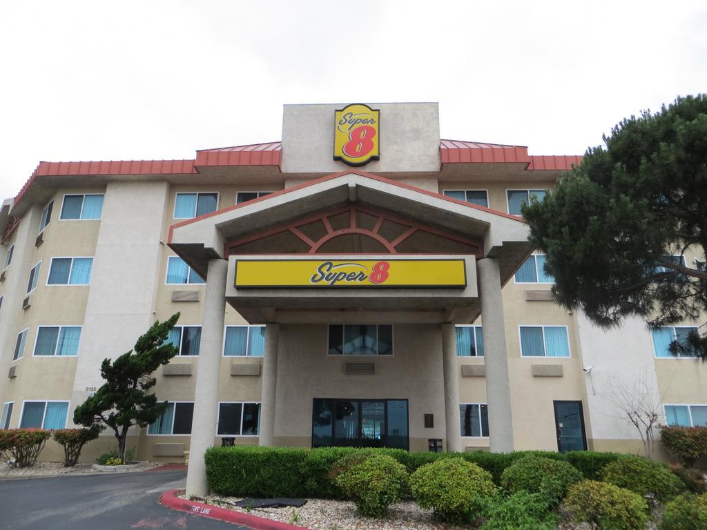ซูเปอร์ 8 บาย วินด์แฮม ออสติน นอร์ท/ยูนิเวอร์ซิตี้ แอเรีย Hotel ภายนอก รูปภาพ